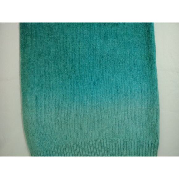 H&M Women's Angora & Wool Green Ombre Infinity Scarf. - Picture 3 of 11